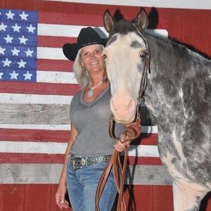 Meet your Posher, Suzie